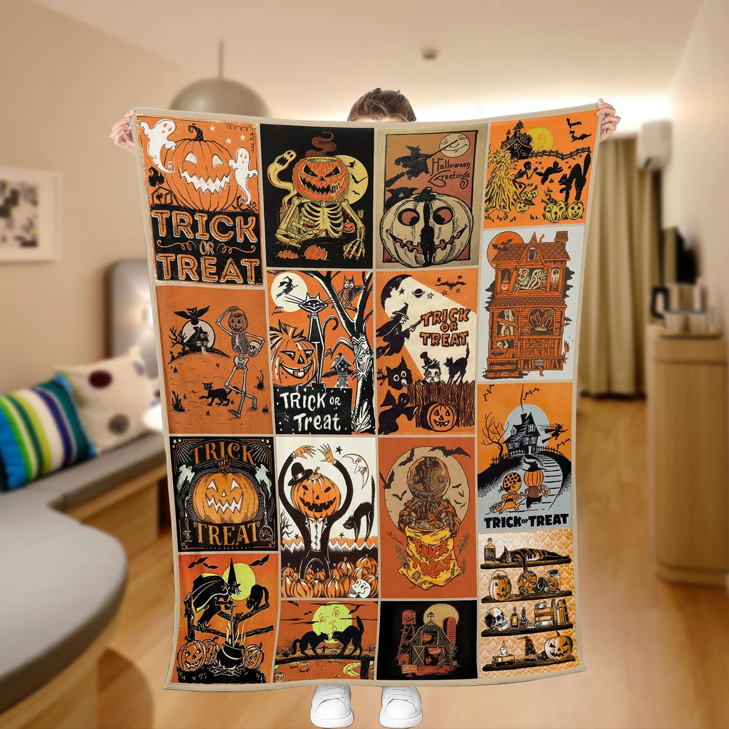 Retro Vintage Spooky Season Halloween Throw Blanket, Vintage Jack-o'-lantern Throw Blanket, Halloween watching movie blanket - Blanket - Gift for Family - BL004